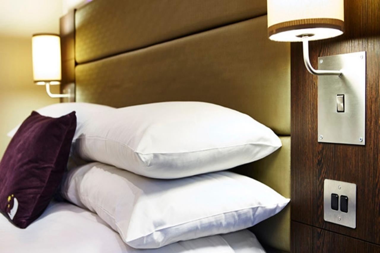 Premier Inn Birmingham City Centre Broad Street ภายนอก รูปภาพ