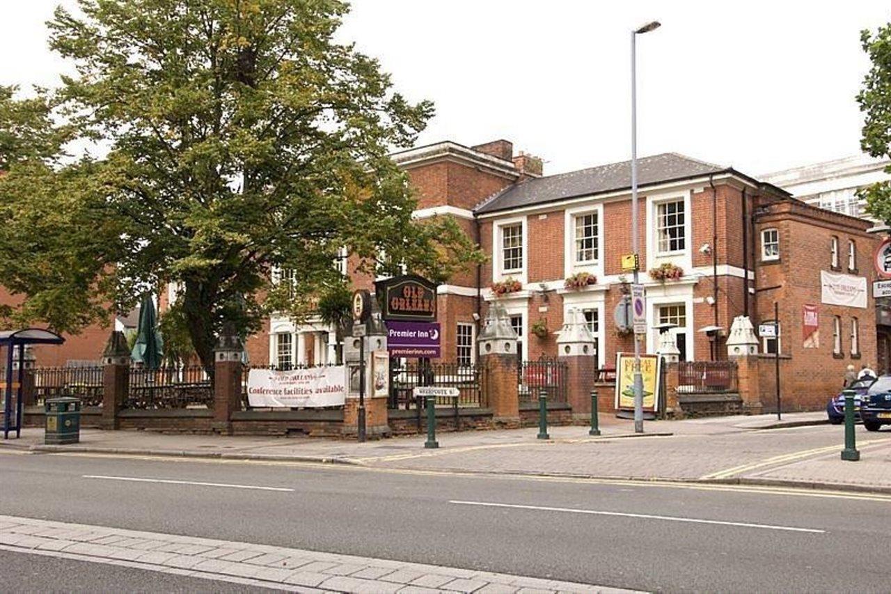 Premier Inn Birmingham City Centre Broad Street ภายนอก รูปภาพ